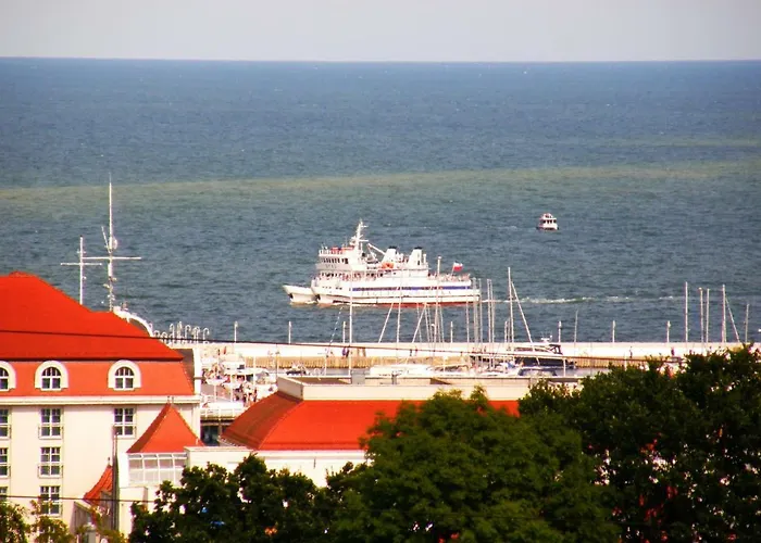 Lighthouse アパート